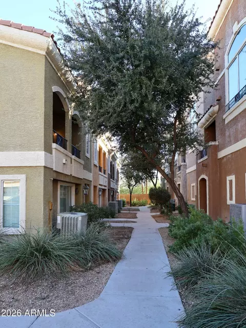 2450 W Glenrosa Ave #27, Phoenix, AZ 85015