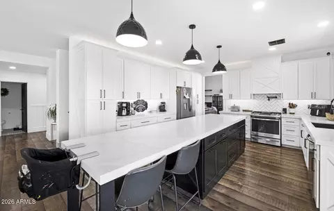 Kitchen - 721 N Pheasant Dr, Gilbert, AZ 85234 photo 1 of 5
