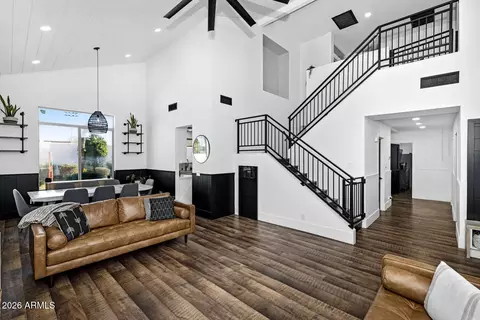 Entry Way - 721 N Pheasant Dr, Gilbert, AZ 85234 photo 1 of 4