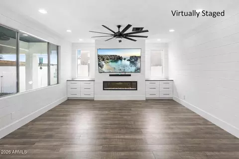 Living - 721 N Pheasant Dr, Gilbert, AZ 85234 photo 3 of 7