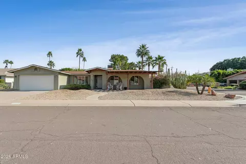Exterior - 8205 N 2nd Dr, Phoenix, AZ 85021 photo 1 of 9