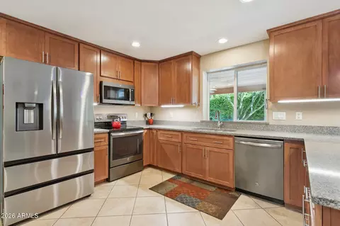 Kitchen - 8205 N 2nd Dr, Phoenix, AZ 85021 photo 2 of 3