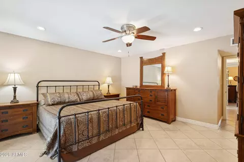 Bedroom - 8205 N 2nd Dr, Phoenix, AZ 85021 photo 2 of 7