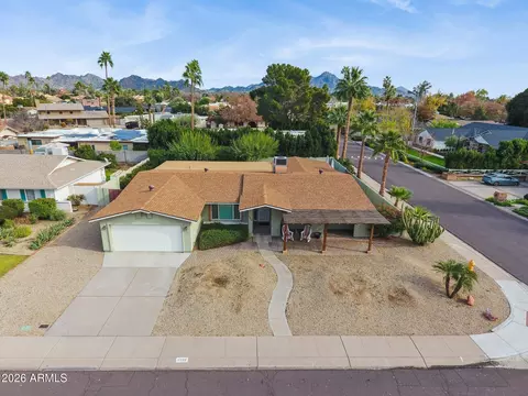 View/Area - 8205 N 2nd Dr, Phoenix, AZ 85021 photo 1 of 10
