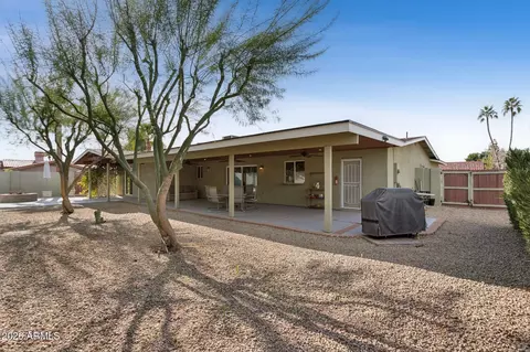 Exterior - 8205 N 2nd Dr, Phoenix, AZ 85021 photo 5 of 9