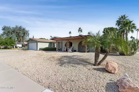 Exterior - 8205 N 2nd Dr, Phoenix, AZ 85021 photo 2 of 9
