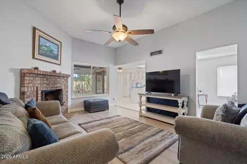 1920 E Saint Catherine Ave, Phoenix, AZ 85042