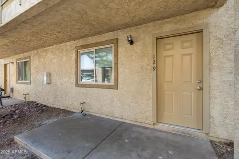 2220 W Dora St #129, Mesa, AZ 85201