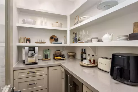 Kitchen - 4119 E Indianola Ave, Phoenix, AZ 85018 photo 2 of 4