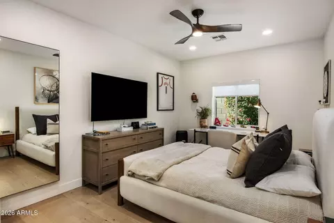 Bedroom - 4119 E Indianola Ave, Phoenix, AZ 85018 photo 4 of 4
