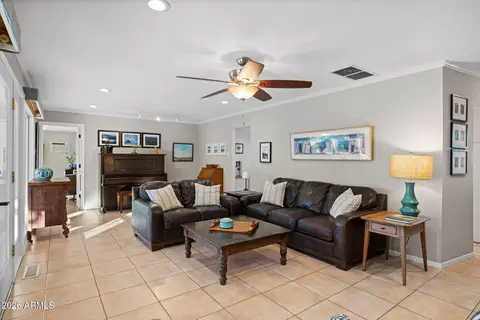 4209 E Patricia Jane Dr, Phoenix, AZ 85018 photo 9