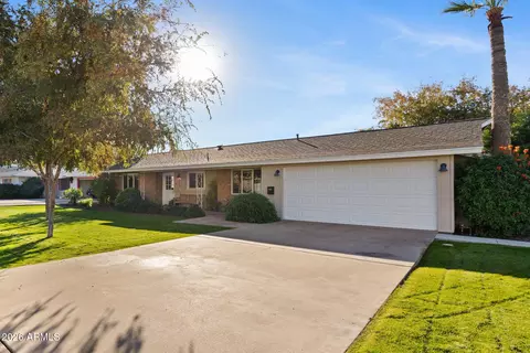 4209 E Patricia Jane Dr, Phoenix, AZ 85018 photo 2