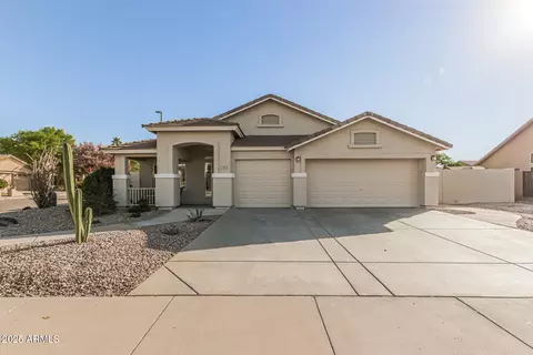 1469 E Carla Vista Dr, Gilbert, AZ 85295