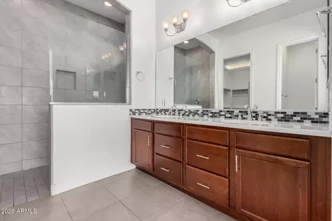 Bath - 10349 E Wavelength Ave, Mesa, AZ 85212 photo 1 of 2