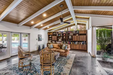 Living - 7119 N 6th Ave, Phoenix, AZ 85021 photo 2 of 3