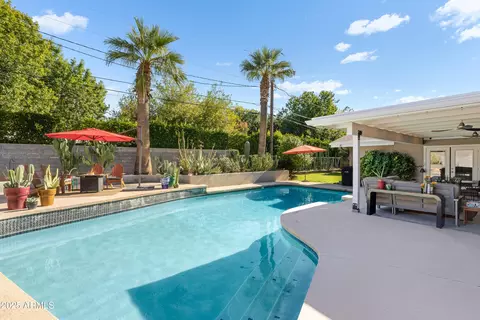 Exterior - 7119 N 6th Ave, Phoenix, AZ 85021 photo 2 of 7