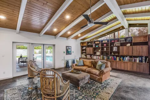 Living - 7119 N 6th Ave, Phoenix, AZ 85021 photo 3 of 3