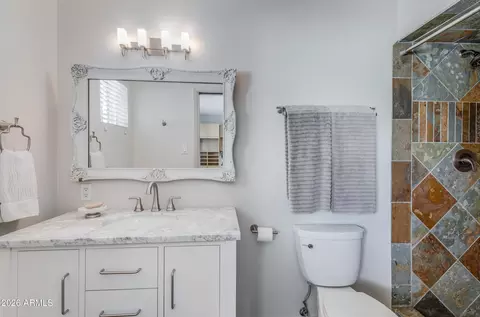 Bath - 7119 N 6th Ave, Phoenix, AZ 85021 photo 3 of 4