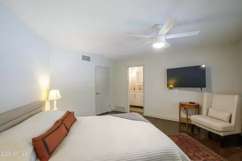 Bedroom - 7119 N 6th Ave, Phoenix, AZ 85021 photo 2 of 5