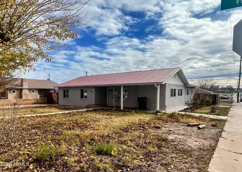 415 W Florida St, Holbrook, AZ 86025