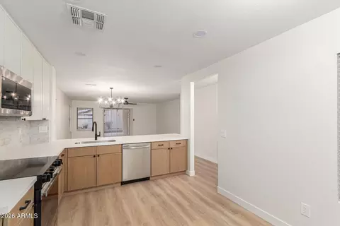 10503 E Arcadia Ave, Mesa, AZ 85208 photo 4