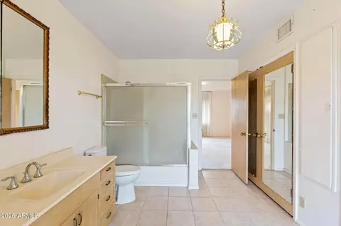 Bath - 3502 E Pasadena Ave, Phoenix, AZ 85018 photo 2 of 4