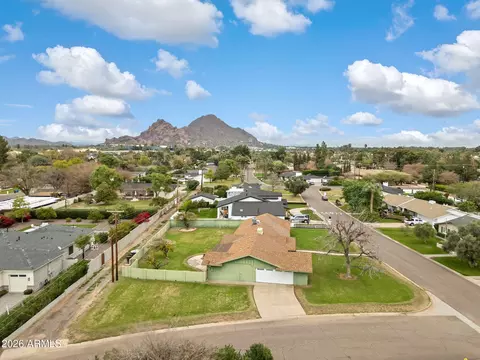 View/Area - 3502 E Pasadena Ave, Phoenix, AZ 85018 photo 2 of 6