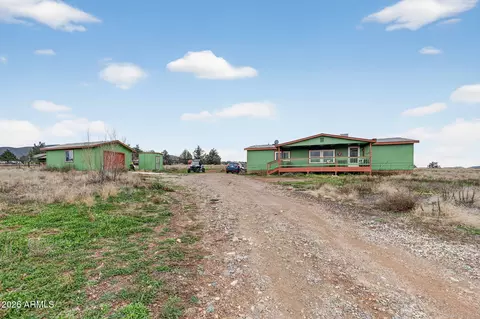 13825 E Bradshaw Rd, Dewey, AZ 86327