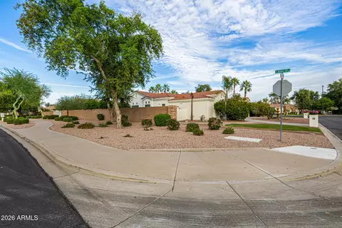 Exterior - 344 E Bridle Ct, Gilbert, AZ 85295 photo 2 of 35