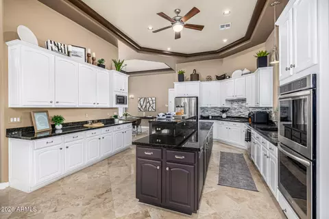 Kitchen - 344 E Bridle Ct, Gilbert, AZ 85295 photo 2 of 16