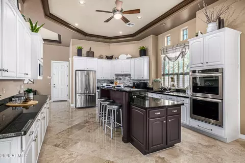 Kitchen - 344 E Bridle Ct, Gilbert, AZ 85295 photo 1 of 16