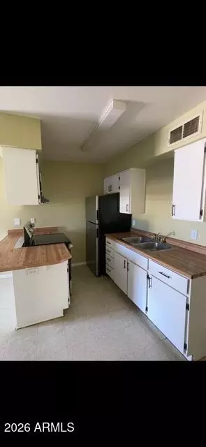 2444 E Willetta St, Phoenix, AZ 85008 photo 4