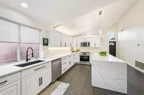 Kitchen - 6560 E Saddleback St, Mesa, AZ 85215 photo 3 of 7