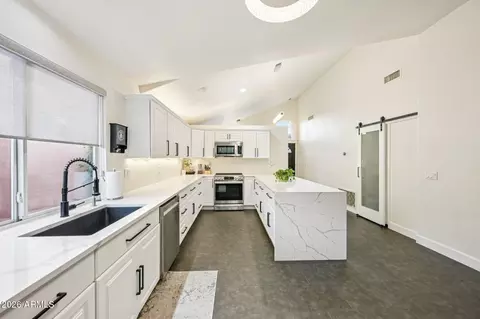 Kitchen - 6560 E Saddleback St, Mesa, AZ 85215 photo 7 of 7