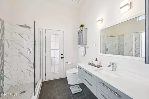 Bath - 6560 E Saddleback St, Mesa, AZ 85215 photo 1 of 4