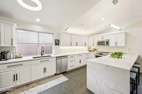 Kitchen - 6560 E Saddleback St, Mesa, AZ 85215 photo 4 of 7