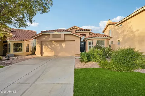 6560 E Saddleback St, Mesa, AZ 85215