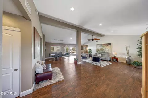 2237 E Nicolet Ave, Phoenix, AZ 85020 photo 9