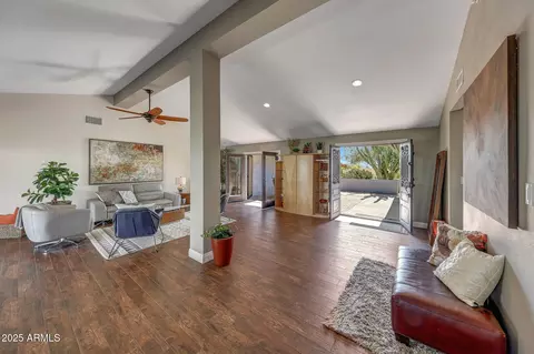 2237 E Nicolet Ave, Phoenix, AZ 85020 photo 10