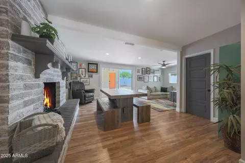 Entry Way - 523 W Coolidge St, Phoenix, AZ 85013 photo 1 of 1