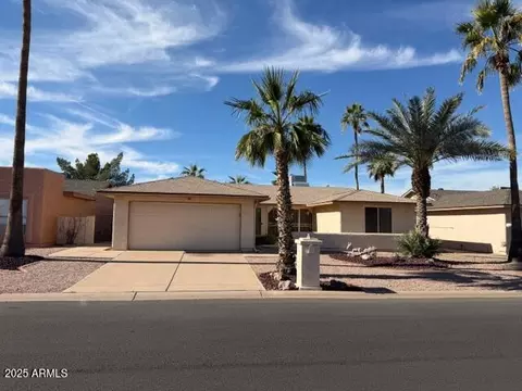 26426 S Pinewood Dr, Sun Lakes, AZ 85248