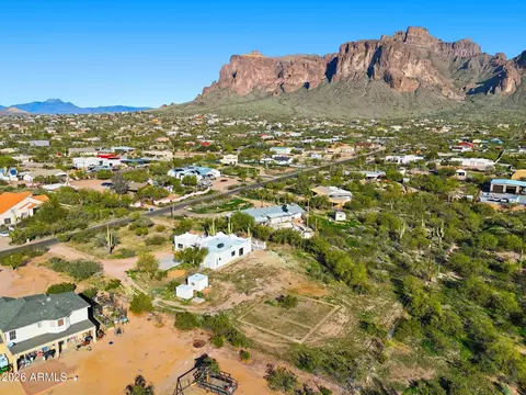 4979 E Pioneer St, Apache Junction, AZ 85119 photo 6
