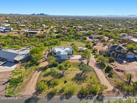 4979 E Pioneer St, Apache Junction, AZ 85119 photo 2