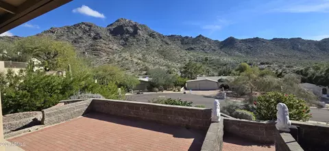 Exterior - 2346 E Orangewood Ave, Phoenix, AZ 85020 photo 2 of 6