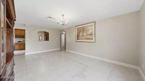 Living - 2346 E Orangewood Ave, Phoenix, AZ 85020 photo 5 of 5