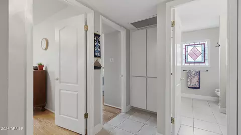 Entry Way - 2346 E Orangewood Ave, Phoenix, AZ 85020 photo 6 of 7