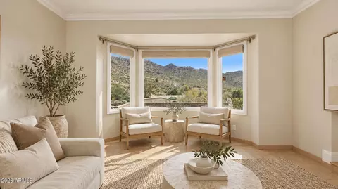 Living - 2346 E Orangewood Ave, Phoenix, AZ 85020 photo 4 of 6