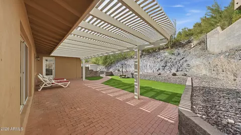 Exterior - 2346 E Orangewood Ave, Phoenix, AZ 85020 photo 3 of 6
