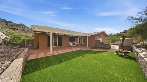 Exterior - 2346 E Orangewood Ave, Phoenix, AZ 85020 photo 4 of 6