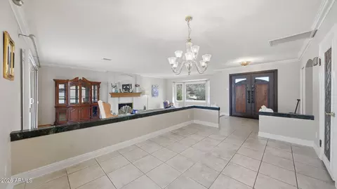 Entry Way - 2346 E Orangewood Ave, Phoenix, AZ 85020 photo 4 of 7
